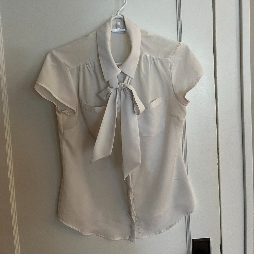 Short-sleeve, button-up blouse with bow